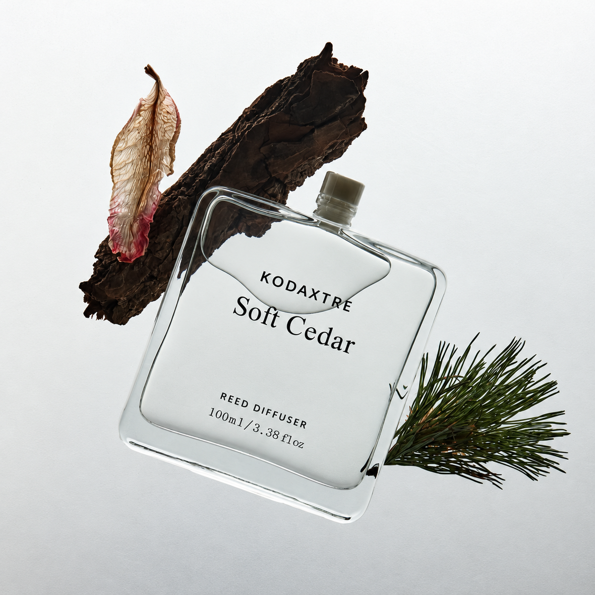 KODAXTRE Atmos Reed Diffuser — Soft Cedar 100 mL / 3.38 fl oz